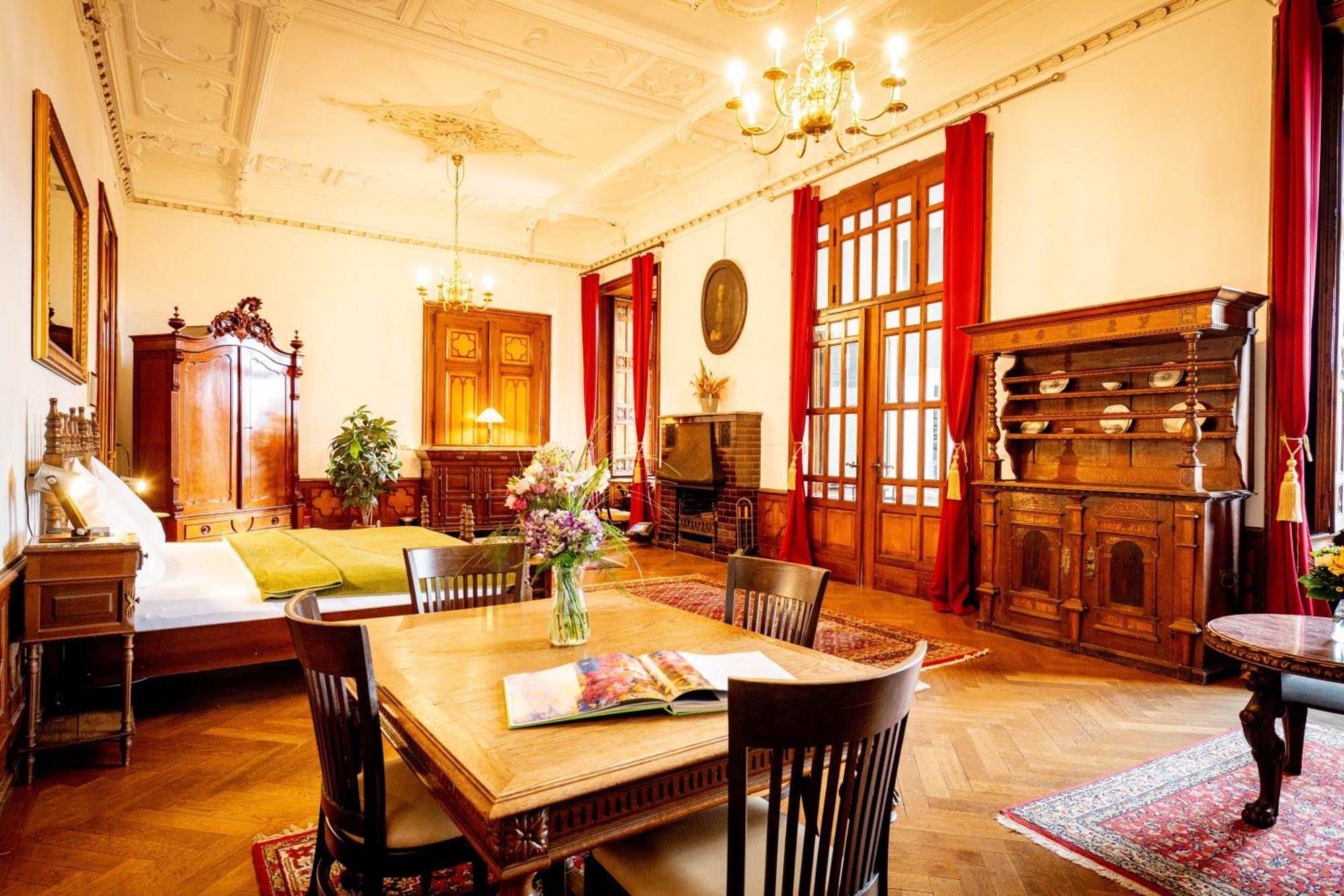 Schloss Arenfels 바트 회닝겐 외부 사진